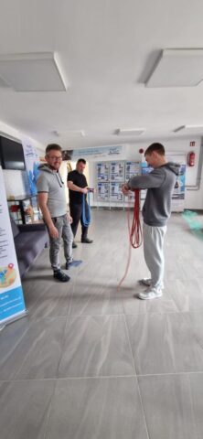 praktyka i konkrety. zdobądź uprawnienia motorowodne pod okiem profesjonalistów z sail&surf